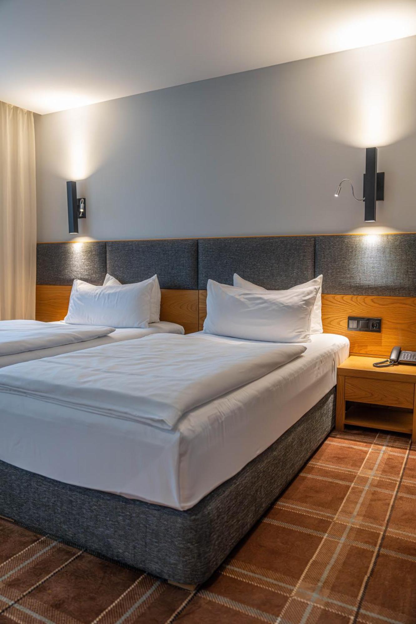 Hvd Grand Hotel Suhl Business & Leisure Ngoại thất bức ảnh